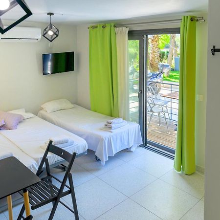 Bikini Apartments Kariótai Eksteriør bilde