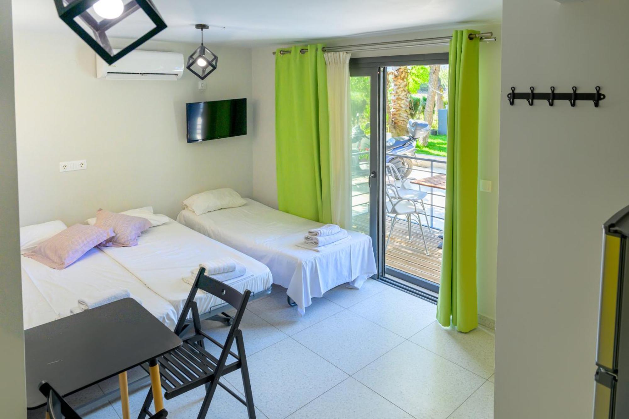 Bikini Apartments Kariótai Eksteriør bilde